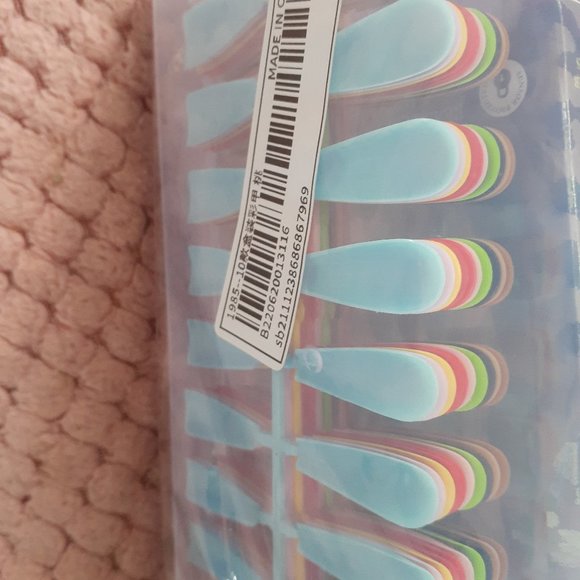 Brand New XL False Nails -240CT - Picture 3 of 3